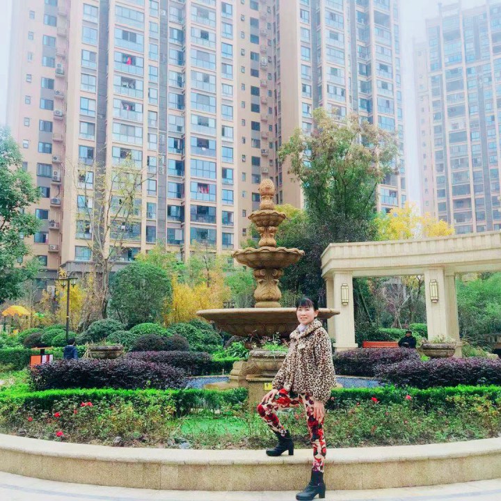 红叶情歌【黔王伴奏】 - 知足常乐离开感恩 - 唱