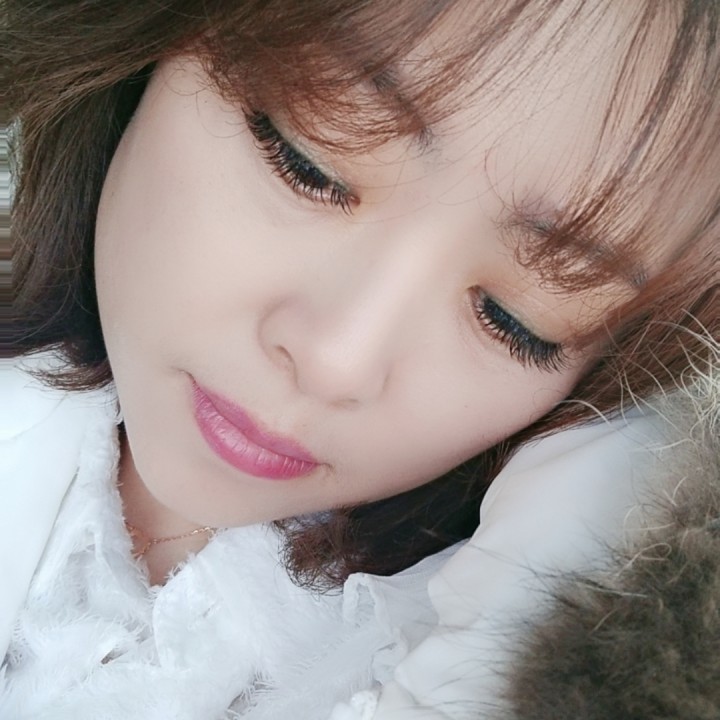 冬天里的白玫瑰