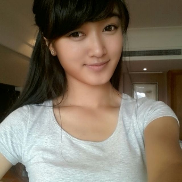 二维码,可以马上找到歌曲进行评论互动哦~              吴欣恩sammy