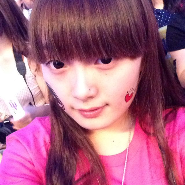 11 1 0 2 杨晓晴晴晴mine 尚未出道 - 在唱吧里