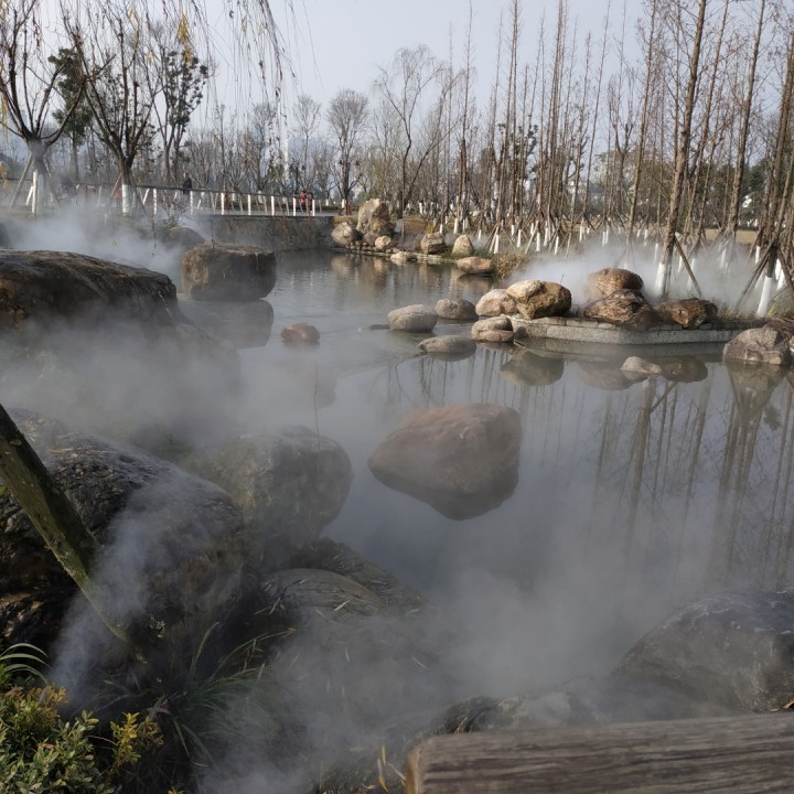 喝着烈酒唱情歌