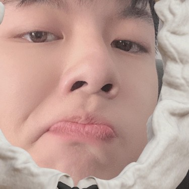 扫描二维码,可以马上找到歌曲进行评论互动哦~              金奕辰