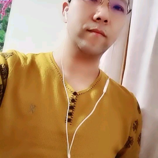 母爱如海 - 翻唱天下纳兰张忠学 唱吧,玩音乐,就上唱吧!