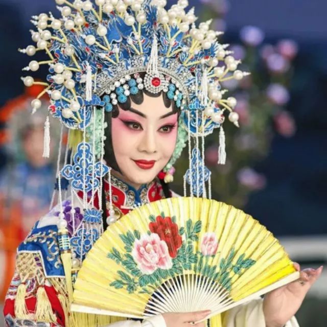 梨花颂 - 蔚兰 唱吧,玩音乐,就上唱吧!