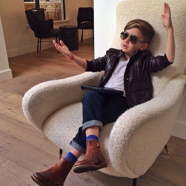 天使的翅膀 - blackyoung 唱吧,听见歌声遇见你