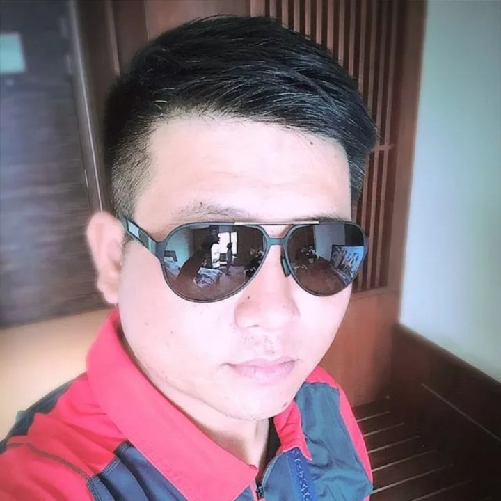 把悲伤留给自己【现场版】 - 燕郊-丁万 唱吧,玩音乐,就上唱吧!