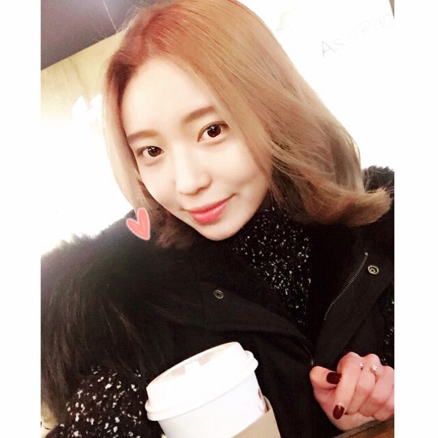 月半弯【女声版】 - 周桐竹 - 唱吧,最时尚的手机ktv