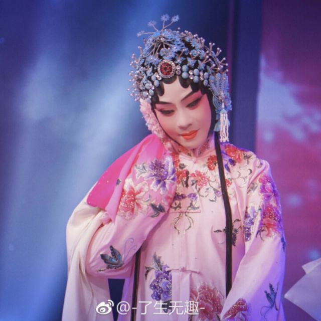 京剧红娘选段叫张生隐藏在棋盘之下(孙毓敏)