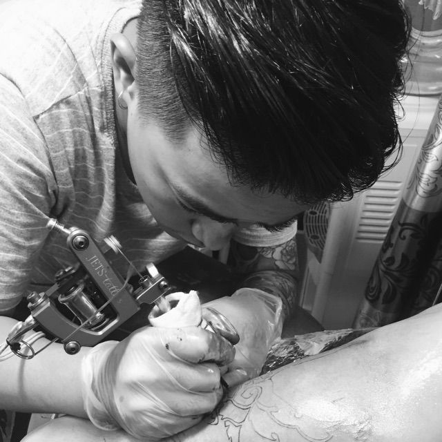 亡命天涯不如早点回家 - tattoo纹身师 唱吧,玩音乐,就上唱吧!