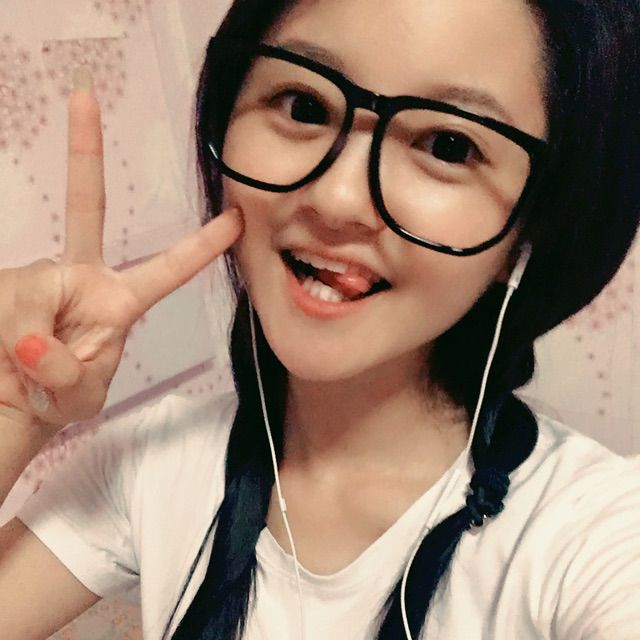 爱过了站【ktv伴奏】 - 小艳艳来喽! 唱吧,玩音乐,就上唱吧!