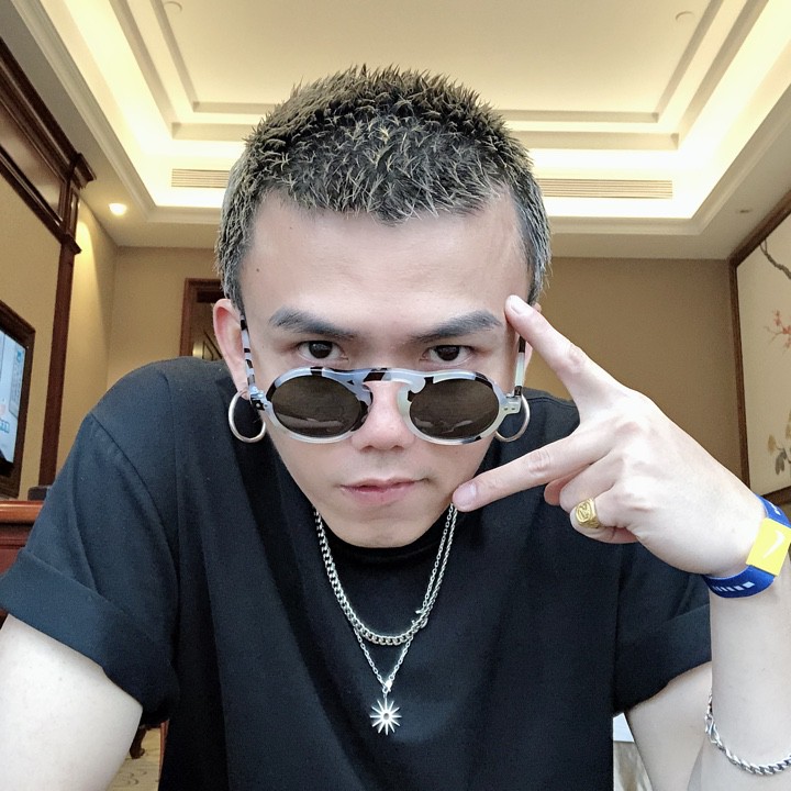 沉船- 邢凯翔(魔魔蹭蹭) 唱吧,玩音乐,就上唱吧!