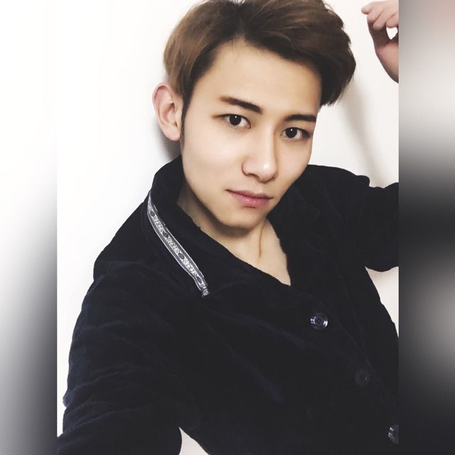 红玫瑰 - zasingle丶蒋胤龙 唱吧,听见歌声遇见你