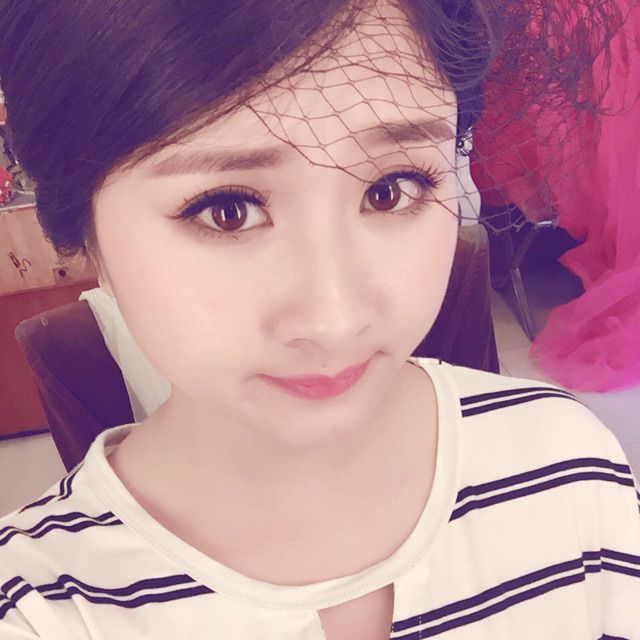 悄悄地离开 - 月儿妹妹^_^ 唱吧,玩音乐,就上唱吧!