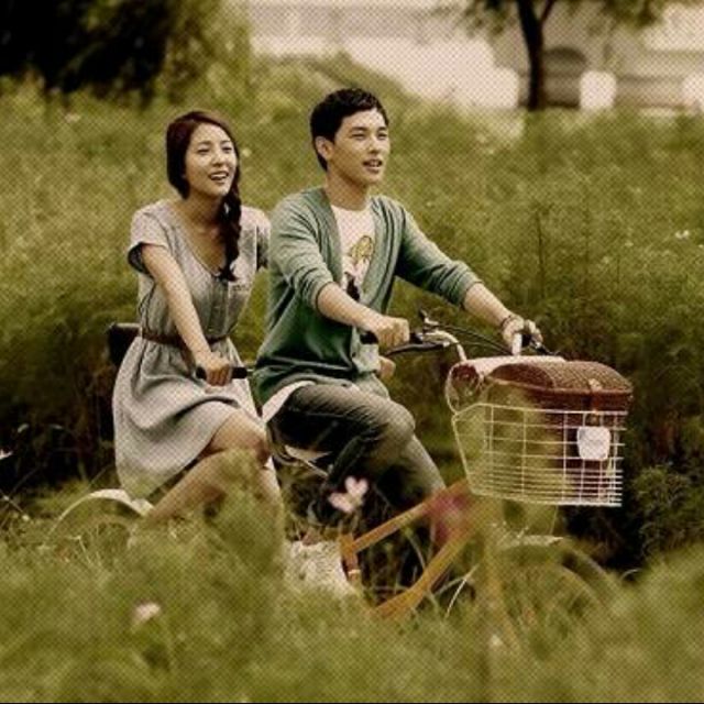 秋天不回来【冷漠制作】 - 呆头阿恋 唱吧,玩音乐,就上唱吧!