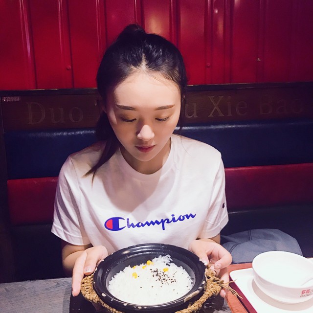 繁星点点【原版伴奏】 - 赵梓童 唱吧,听见歌声遇见你