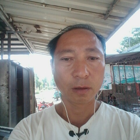 豫剧-龙凤车辇出深宫(伴奏)