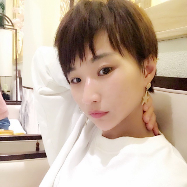 我愿意【消音版】 - z李梓晴 唱吧,听见歌声遇见你