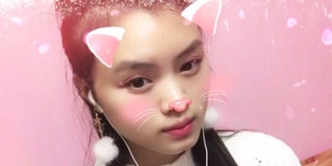 可以马上找到歌曲进行评论互动哦~              沐沐雪儿(之涵) 03