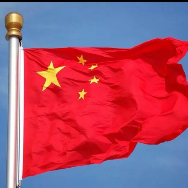绣红旗【抒情】